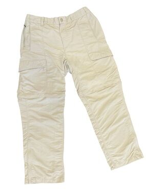 The North Face Men's hiking convertible Khaki cargo pants in Beige men’s size M